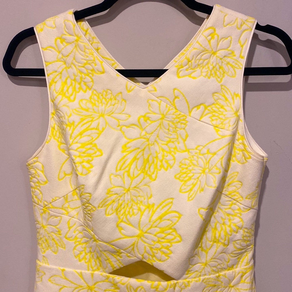Shoshanna Yellow Floral Faux Wrap Cut Out Mini Dress Size 4 - Picture 2 of 8